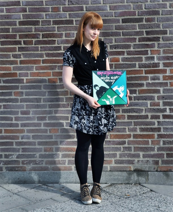 Emilia_Girls_get_busy